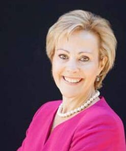 Elaine Allison presenting customer service techniques to help companies stand out