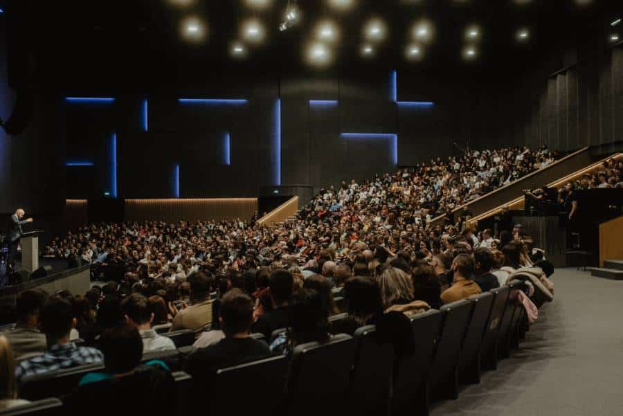 How Mental Health Speakers Handle a Room